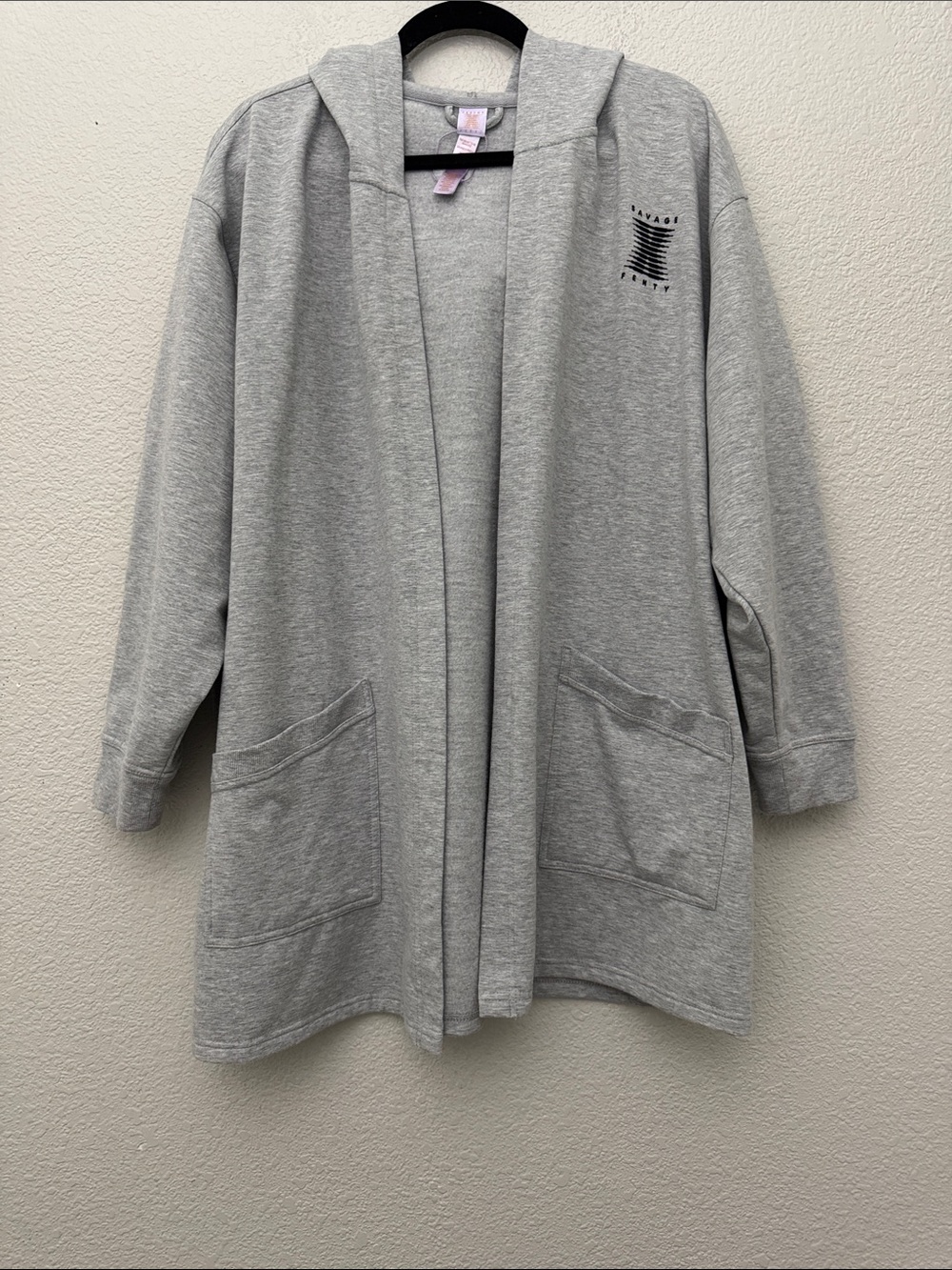 Savage X Fenty Forever Showgirl Short Robe Gray Hooded Pockets Size XS/S